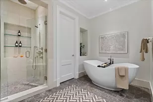 9 W Walton St, Chicago, IL 60610 - Photo 24
