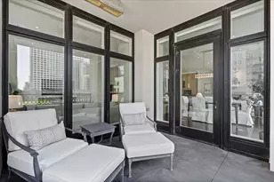 9 W Walton St, Chicago, IL 60610 - Photo 36