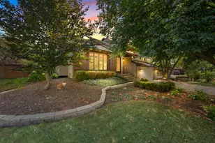 1404 Larson St, Sycamore, IL 60178 - Photo 1