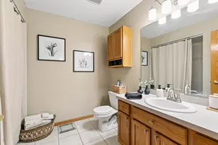 15931 Blackwater Ct, Tinley Park, IL 60477 - Photo 12