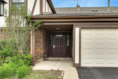 1264 Williamsburg Drive #D1, Schaumburg, IL 60193 - Photo 2
