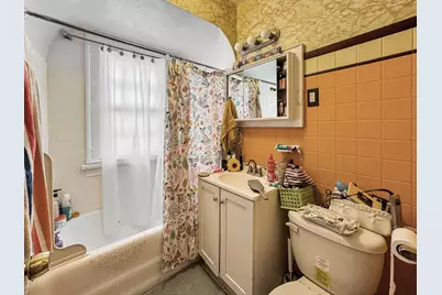 1141 Victoria Avenue, North Chicago, IL 60064 - Photo 8