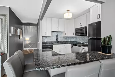 10 E Ontario Street #3808, Chicago, IL 60611 - Photo 6