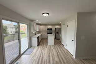 1305 Burns Ct, Minooka, IL 60447 - Photo 8