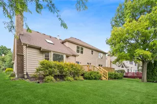 6127 Tyrnbury Dr, Lisle, IL 60532 - Photo 36