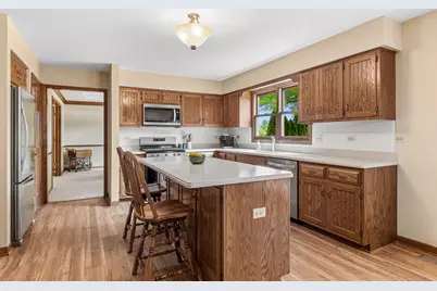 6127 Tyrnbury Drive, Lisle, IL 60532 - Photo 10