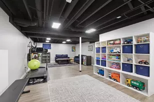4669 Kings Way N, Gurnee, IL 60031 - Photo 38