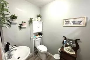 440 N Indiana Ave, Salem, IL 62881 - Photo 10
