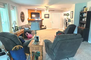 440 N Indiana Ave, Salem, IL 62881 - Photo 2
