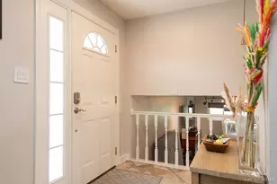 10136 Charles Ave, Palos Hills, IL 60465 - Photo 6