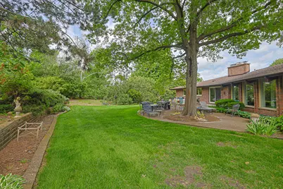 9 Camelot Drive, Oak Brook, IL 60523 - Photo 38
