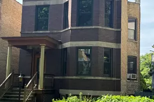 2005 W Greenleaf Ave, Chicago, IL 60645 - Photo 1