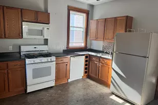 2005 W Greenleaf Ave, Chicago, IL 60645 - Photo 6