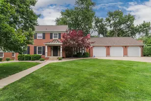 206 Fleetwood Dr, Bloomington, IL 61701 - Photo 2