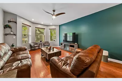 4032 S Calumet Street #1S, Chicago, IL 60653 - Photo 2