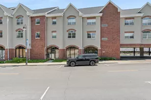 245 Burlington Ave, Clarendon Hills, IL 60514 - Photo 1