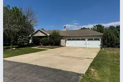 122 Windward Lane, Rochelle, IL 61068 - Photo 1