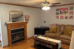 122 Windward Ln, Rochelle, IL 61068 - Photo 4