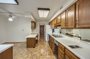1671 Mission Hills Rd, Northbrook, IL 60062 - Photo 12