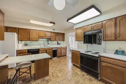 1671 Mission Hills Road #502, Northbrook, IL 60062 - Photo 10