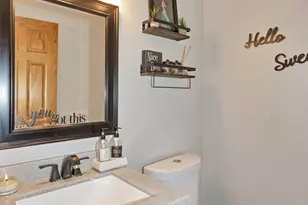 825 Walnut Dr, Darien, IL 60561 - Photo 20