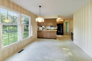 2801 Mill Creek Ln, Rolling Meadows, IL 60008 - Photo 8