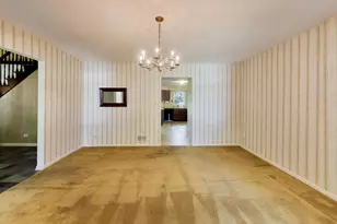 2801 Mill Creek Ln, Rolling Meadows, IL 60008 - Photo 4