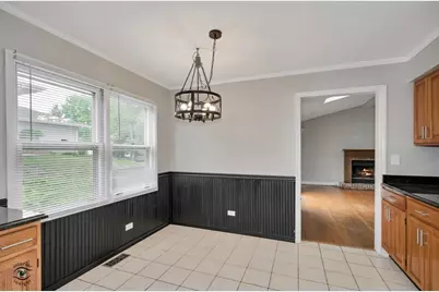 8348 Adbeth Avenue, Woodridge, IL 60517 - Photo 16