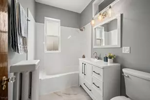 5100 N Long Ave, Chicago, IL 60630 - Photo 28