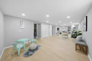 6437 S Kedvale Ave, Chicago, IL 60629 - Photo 18