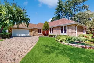 8473 Canterberry Dr, Burr Ridge, IL 60527 - Photo 1