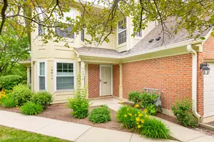 1681 Penny Ln, Crystal Lake, IL 60014 - Photo 2