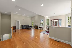 926 Ginger Ln, Geneva, IL 60134 - Photo 2