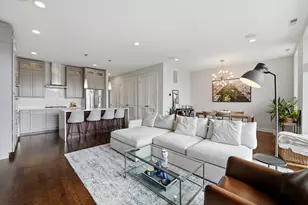 2825 N Halsted St, Chicago, IL 60657 - Photo 2