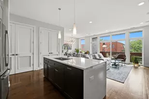 2825 N Halsted St, Chicago, IL 60657 - Photo 10