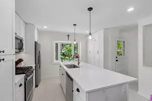 [Address not provided], Northbrook, IL 60062 - Photo 12