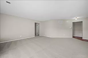 827 E Kings Row, Palatine, IL 60074 - Photo 4
