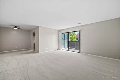 827 E Kings Row #8, Palatine, IL 60074 - Photo 2