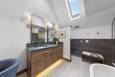2324 W McLean Avenue, Chicago, IL 60647 - Photo 18