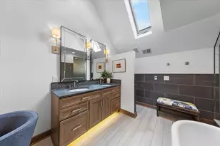 2324 W McLean Ave, Chicago, IL 60647 - Photo 18