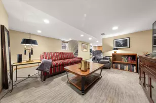 2324 W McLean Ave, Chicago, IL 60647 - Photo 24