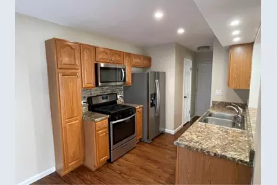 228 N Waterford Drive #12C, Schaumburg, IL 60194 - Photo 4