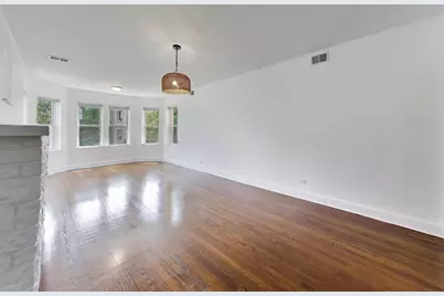 3336 W Evergreen Avenue #1, Chicago, IL 60651 - Photo 4