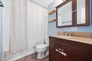 924 Bradford Ln, Schaumburg, IL 60193 - Photo 16