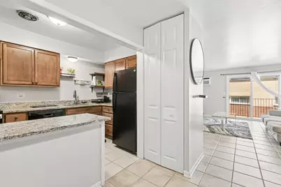 7449 Washington Street #403, Forest Park, IL 60130 - Photo 10