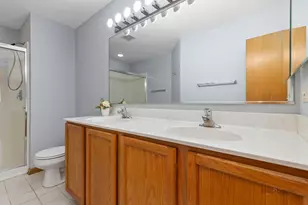 378 Bay Tree Cir, Vernon Hills, IL 60061 - Photo 18
