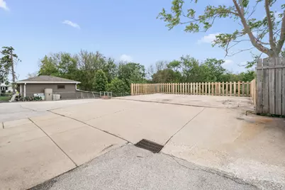 607 Walnut Street, Lemont, IL 60439 - Photo 6