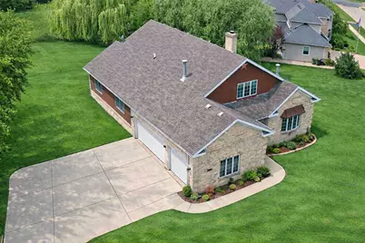 26241 W Erin Isle, Channahon, IL 60410 - Photo 2