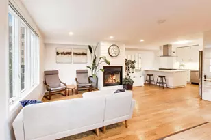 2810 N Wolcott Ave, Chicago, IL 60657 - Photo 4