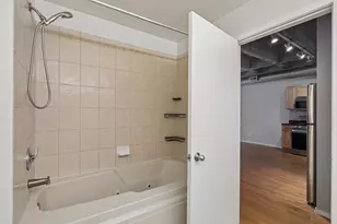 5200 S Ellis Ave, Chicago, IL 60615 - Photo 18